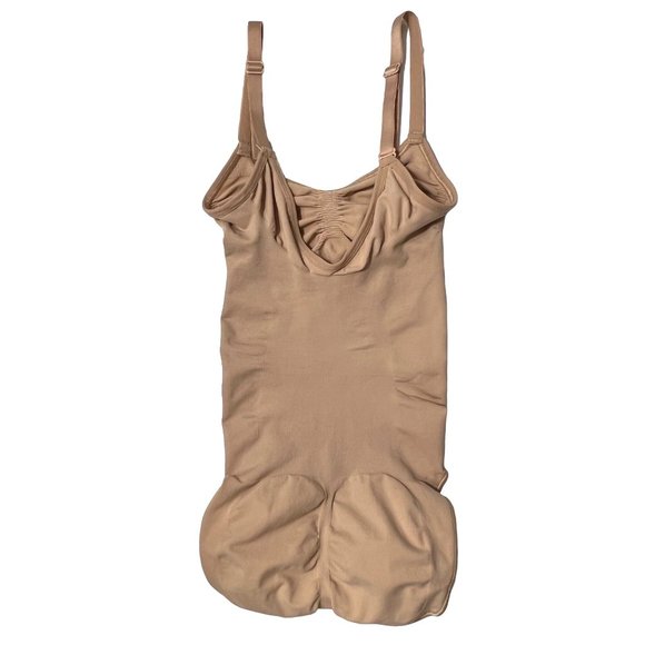 SKIMS Intimates & Sleepwear Skims Sculpting Bodysuit With Snaps
